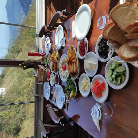 Erhan Usta Canli Alabalik Tesisi 3*